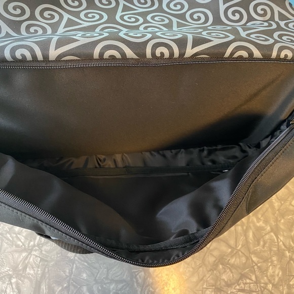 SootheTIME Diaper Bag with portable cot - never used - Changing Bag, baby Travel - Picture 8 of 16